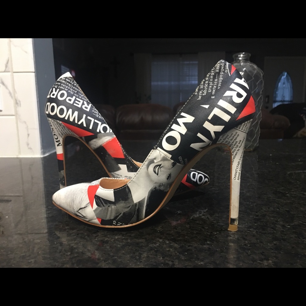 Gorgeous and Unique Pair Marilyn Monroe Heels 7 - Picture 8 of 12